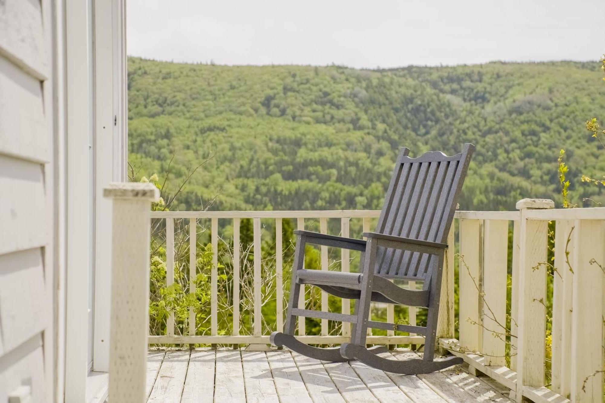 Chanterelle Inn & Cottages Baddeck Exterior photo